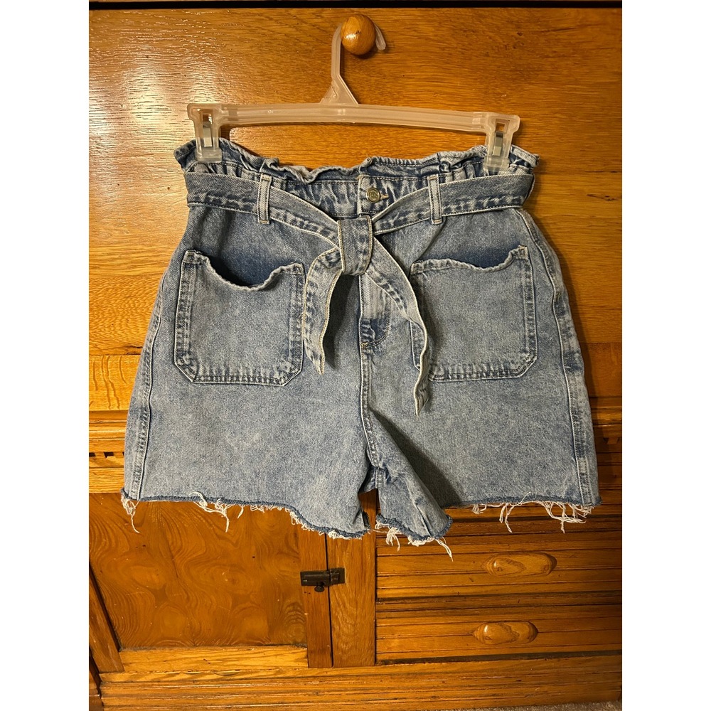 Zara Y2K Casual Chic Festival Urban Light Wash Paperbag Waist Denim Shorts Blue